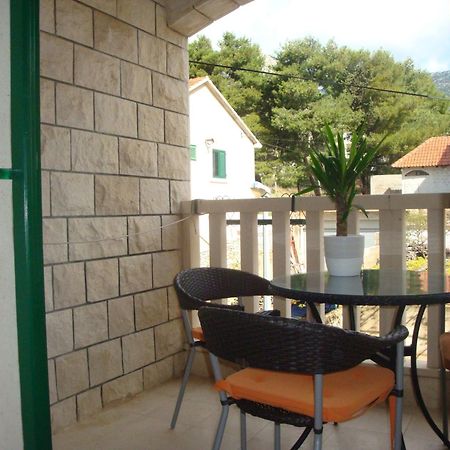 Guest House Marija Бол Екстериор снимка